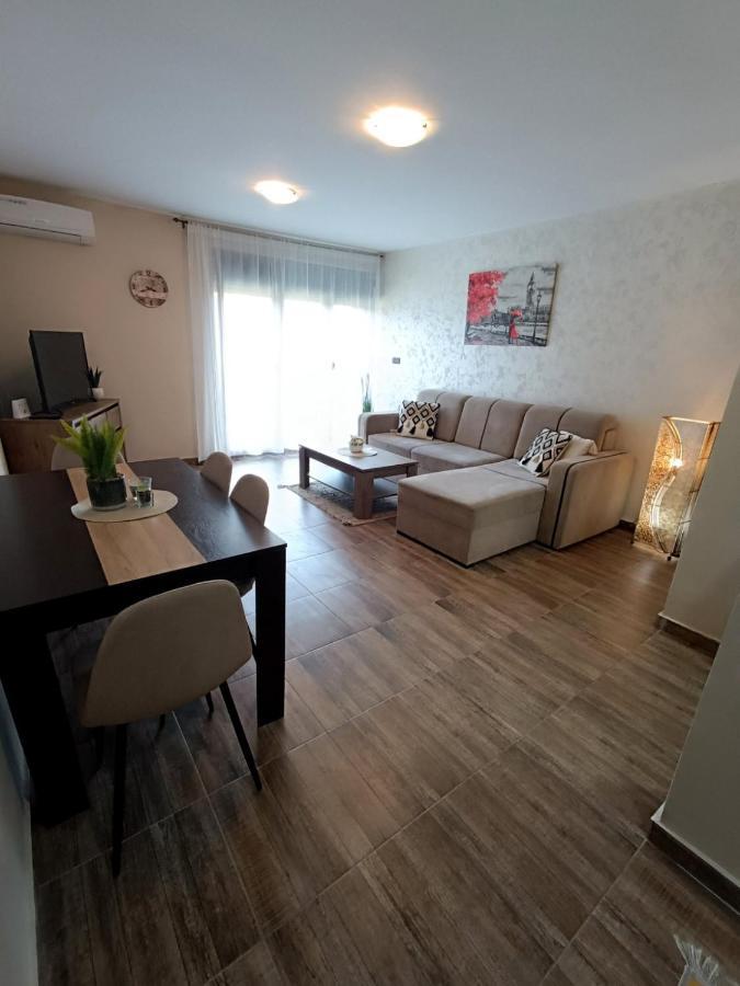 Lav Apartment